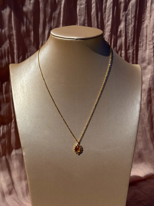 Colar Dourado Aço Inoxidável com Pingente Clássico