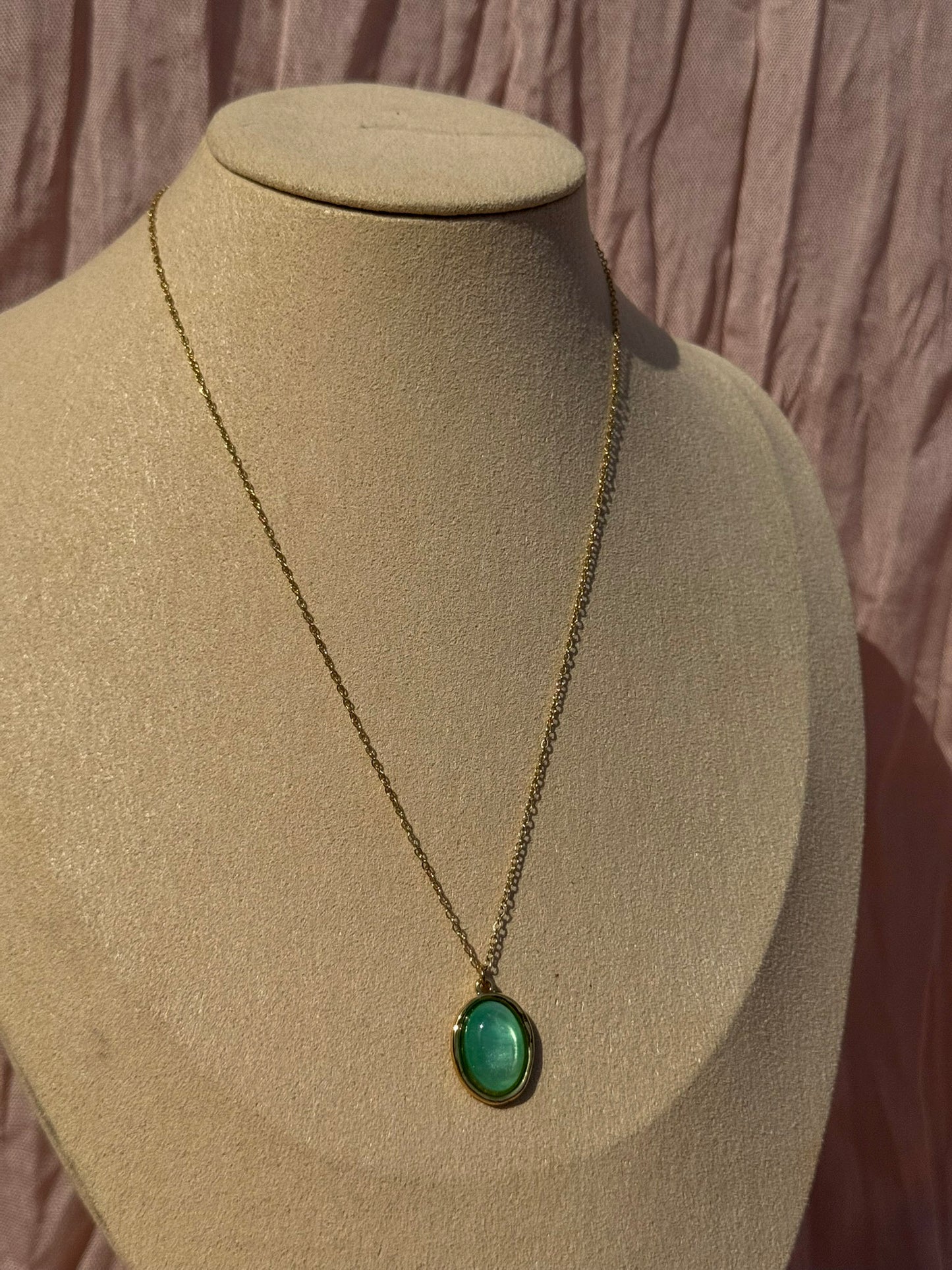 Colar Dourado Aço Inoxidável Pingente Verde